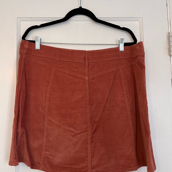 Mauve Denim Skirt - Picture 4 of 6